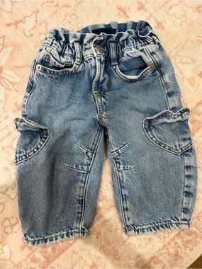 Gap baby barrel jeans with heart pockets